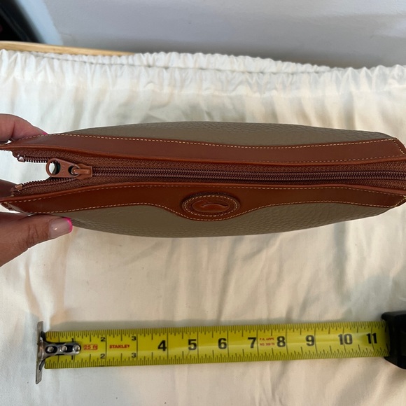 Vintage Dooney and Bourke Large British Brown and Tan Cosmetic Bag AWL - Picture 3 of 14